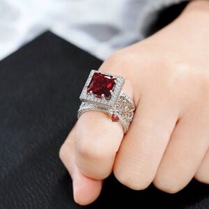 DIANA ROUND CUT RING